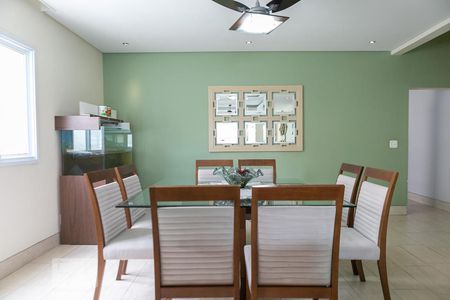 Sala de casa para alugar com 2 quartos, 330m² em Vila Belmiro, Santos