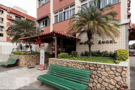 Apartamento à venda com 55m², 2 quartos e 1 vaga Apartamento à venda com 55m², 2 quartos e 1 vagaFAIXADA