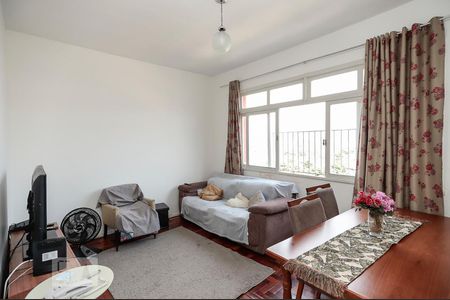 Apartamento à venda com 55m², 2 quartos e 1 vaga Apartamento à venda com 55m², 2 quartos e 1 vagaSala