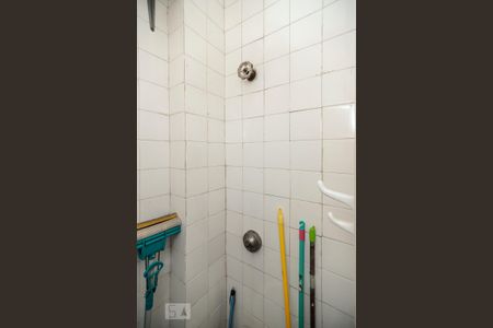 Apartamento à venda com 55m², 2 quartos e 1 vaga Apartamento à venda com 55m², 2 quartos e 1 vagaBanheiro de Serviço