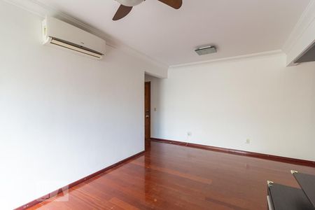 Sala de Apartamento com 2 quartos, 82m² São João 