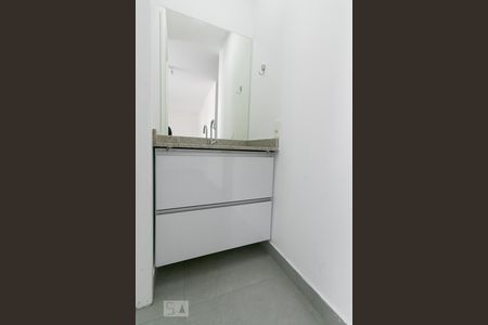 Studio à venda com 34m², 1 quarto e sem vaga Studio à venda com 34m², 1 quarto e sem vagaBanheiro