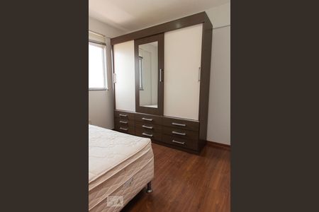 Quarto 1 de apartamento para alugar com 2 quartos, 50m² em Fernão Dias, Belo Horizonte