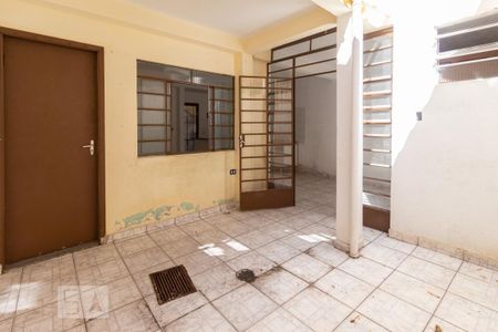 Casa para alugar com 80m², 2 quartos e 1 vaga Casa para alugar com 80m², 2 quartos e 1 vagaQuintal