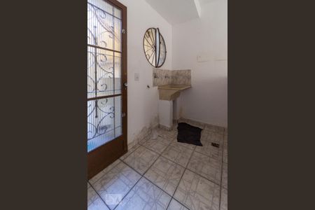 Casa para alugar com 80m², 2 quartos e 1 vaga Casa para alugar com 80m², 2 quartos e 1 vagaÁrea de Serviço