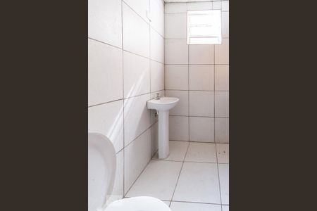 Casa para alugar com 80m², 2 quartos e 1 vaga Casa para alugar com 80m², 2 quartos e 1 vagaBanheiro