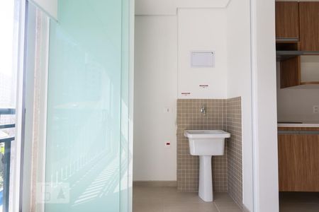 Área de serviço de apartamento para alugar com 1 quarto, 35m² em Sumarezinho, São Paulo