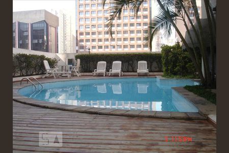 Apartamento para alugar com 50m², 1 quarto e 1 vagaÁrea comum - Piscina