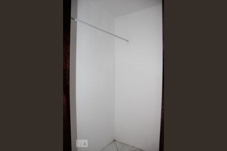 Casa à venda com 125m², 4 quartos e 2 vagasCloset Suite 1