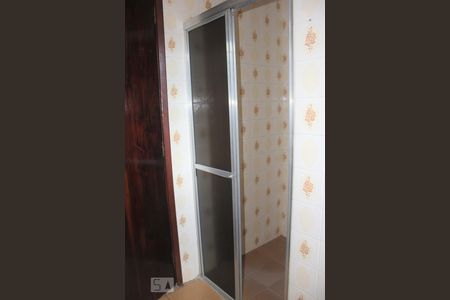 Casa à venda com 125m², 4 quartos e 2 vagasBanheiro 1