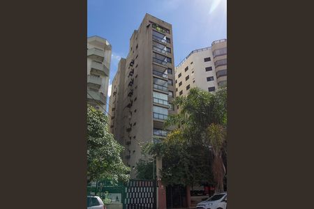 Apartamento para alugar com 65m², 2 quartos e 2 vagasFachada