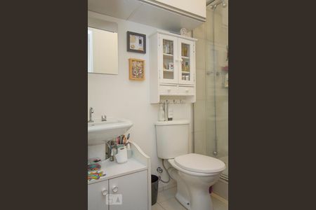 Apartamento para alugar com 65m², 2 quartos e 2 vagasBanheiro Quarto Suíte.