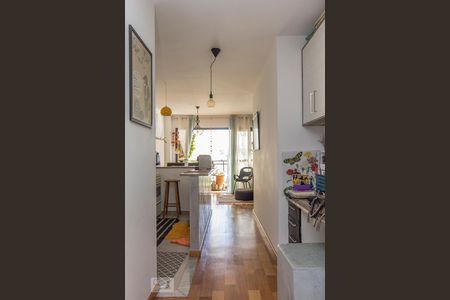 Corredor de apartamento para alugar com 2 quartos, 65m² em Perdizes, São Paulo