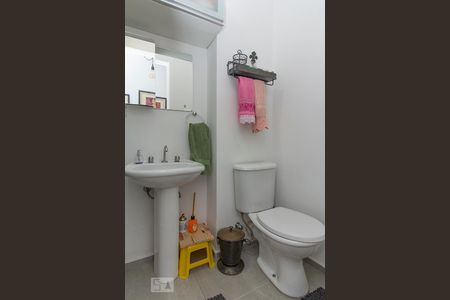 Apartamento para alugar com 65m², 2 quartos e 2 vagasBanheiro