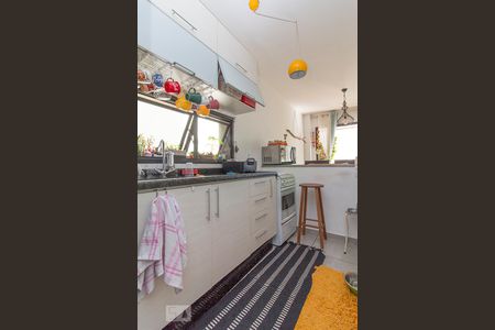 Apartamento para alugar com 65m², 2 quartos e 2 vagasCozinha - Armários