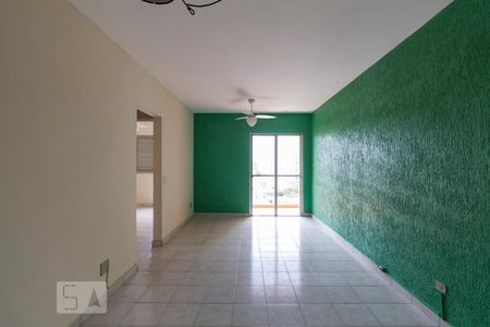 Sala de apartamento à venda com 2 quartos, 70m² em Vila Alexandria, São Paulo