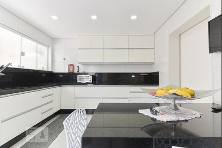 Casa à venda com 280m², 3 quartos e 3 vagasCozinha