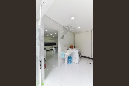 Casa à venda com 280m², 3 quartos e 3 vagasLavanderia