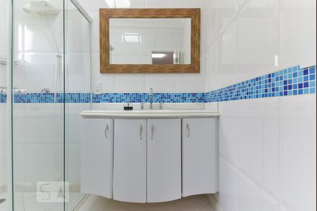 Casa à venda com 280m², 3 quartos e 3 vagasBanheiro da Suíte 3