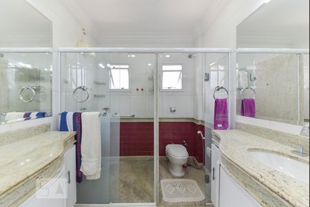 Casa à venda com 280m², 3 quartos e 3 vagasBanheiro Suíte 2