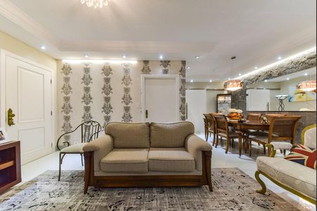 Casa à venda com 280m², 3 quartos e 3 vagasSala