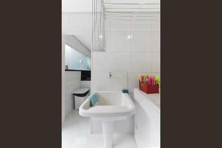 Casa à venda com 280m², 3 quartos e 3 vagasLavanderia