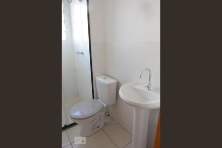 Banheiro de apartamento para alugar com 2 quartos, 42m² em Igara, Canoas