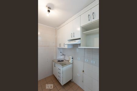 Cozinha de apartamento para alugar com 1 quarto, 35m² em Vila Buarque, São Paulo