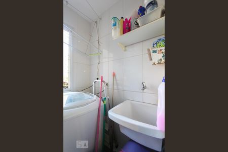 Apartamento à venda com 74m², 2 quartos e 2 vagasÁrea de serviço