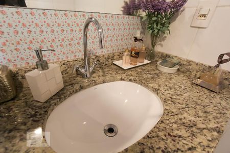 Apartamento à venda com 74m², 2 quartos e 2 vagasLavabo