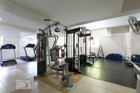 Apartamento à venda com 74m², 2 quartos e 2 vagasÁrea comum - Academia