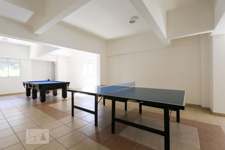Apartamento à venda com 74m², 2 quartos e 2 vagasÁrea comum - Sala de jogos