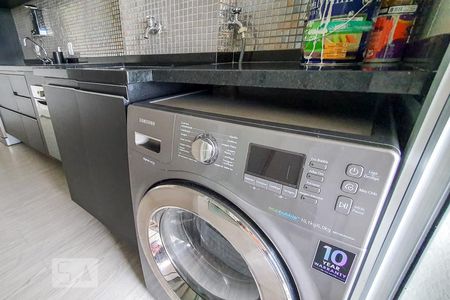 Apartamento à venda com 79m², 2 quartos e 1 vagaÁrea de Serviço