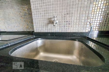 Apartamento à venda com 79m², 2 quartos e 1 vagaÁrea de Serviço