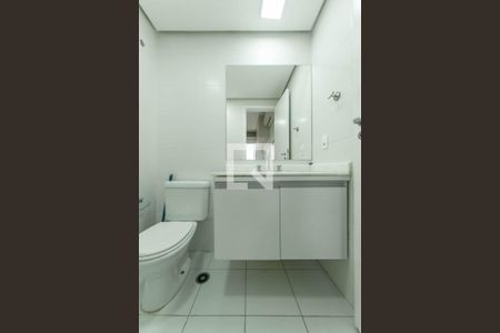Apartamento para alugar com 94m², 2 quartos e 2 vagas Apartamento para alugar com 94m², 2 quartos e 2 vagasBanheiro da Suíte 2