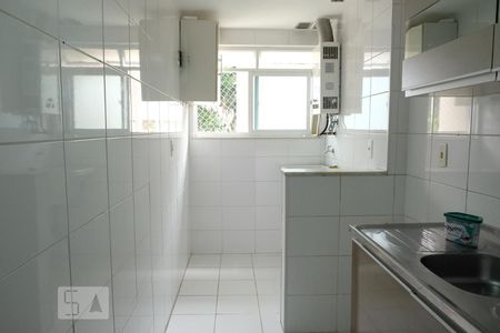 Apartamento à venda com 76m², 2 quartos e 1 vagaCozinha e Área de Serviço