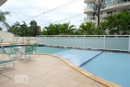 Apartamento à venda com 76m², 2 quartos e 1 vagaÁrea comum - Piscina
