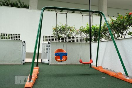 Apartamento à venda com 76m², 2 quartos e 1 vagaÁrea comum