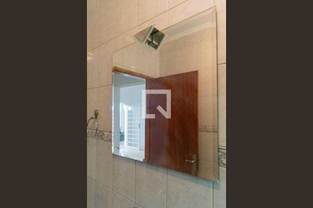 Casa à venda com 170m², 3 quartos e 5 vagasBanheiro Social