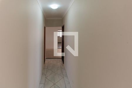 Casa à venda com 170m², 3 quartos e 5 vagasCorredor