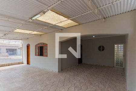 Casa à venda com 170m², 3 quartos e 5 vagasGaragem