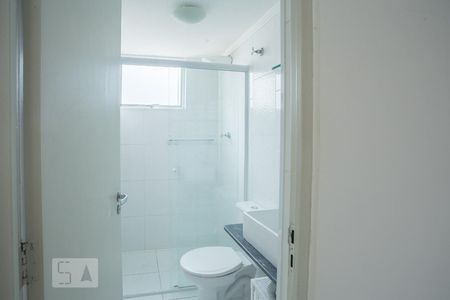 Banheiro de apartamento para alugar com 2 quartos, 50m² em Vila Nova Cachoeirinha, São Paulo