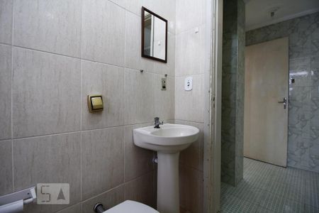Banheiro de apartamento para alugar com 1 quarto, 35m² em Aclimação, São Paulo
