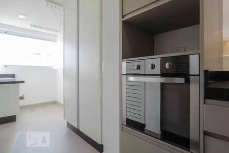 Cozinha de apartamento para alugar com 2 quartos, 111m² em Aclimação, São Paulo