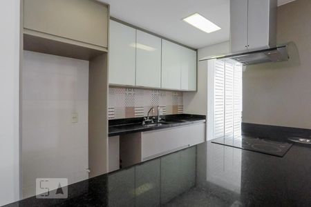 Cozinha de apartamento para alugar com 2 quartos, 111m² em Aclimação, São Paulo