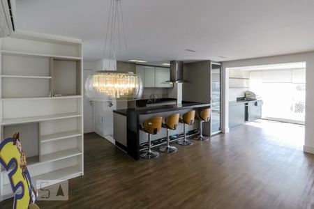 Apartamento para alugar com 111m², 2 quartos e 2 vagasSala
