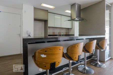 Cozinha de apartamento para alugar com 2 quartos, 111m² em Aclimação, São Paulo