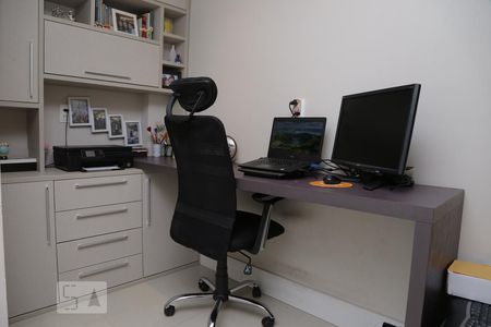 Apartamento à venda com 96m², 3 quartos e 1 vagaEscritório
