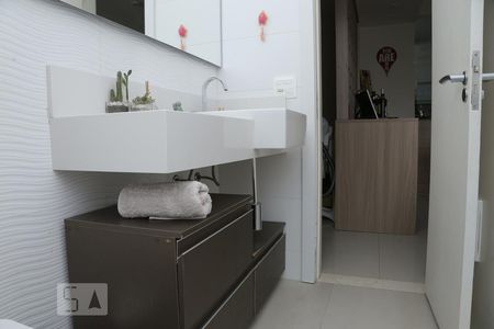 Apartamento à venda com 96m², 3 quartos e 1 vagaBanheiro Social