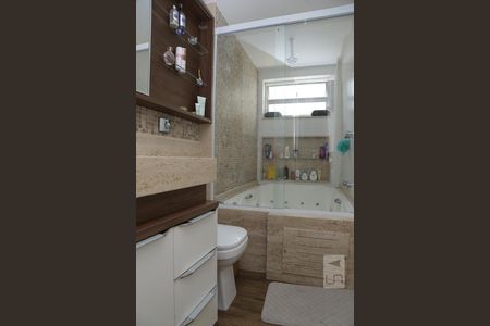 Apartamento à venda com 96m², 3 quartos e 1 vagaBanheiro da Suíte